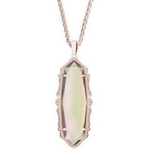 Kendra Scott Frances necklace peach iridescent